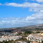 Apartment With Sea View Island Village *